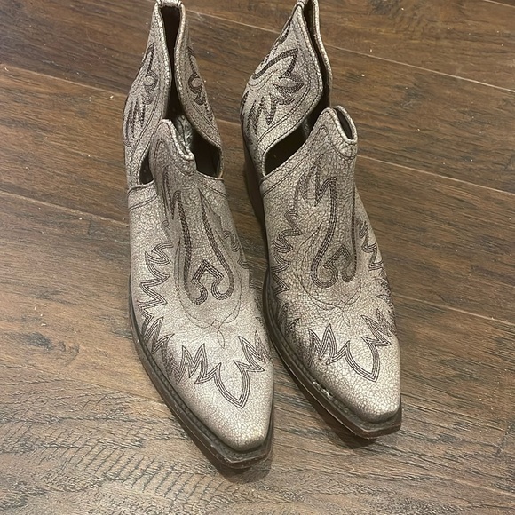 Ariat Shoes - Ariat booties